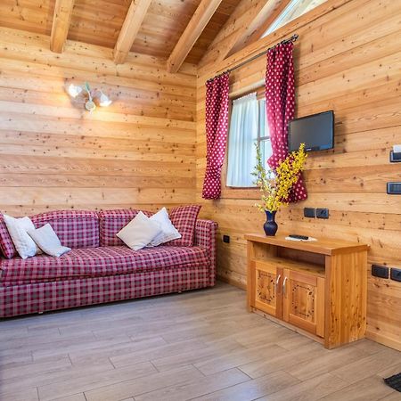 Chalet Camping Fae 1 Madonna Esterno foto